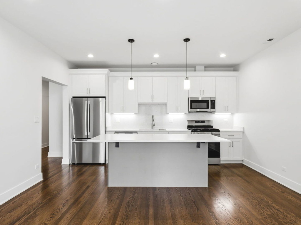 6914 N Sheridan Road - Photo 7
