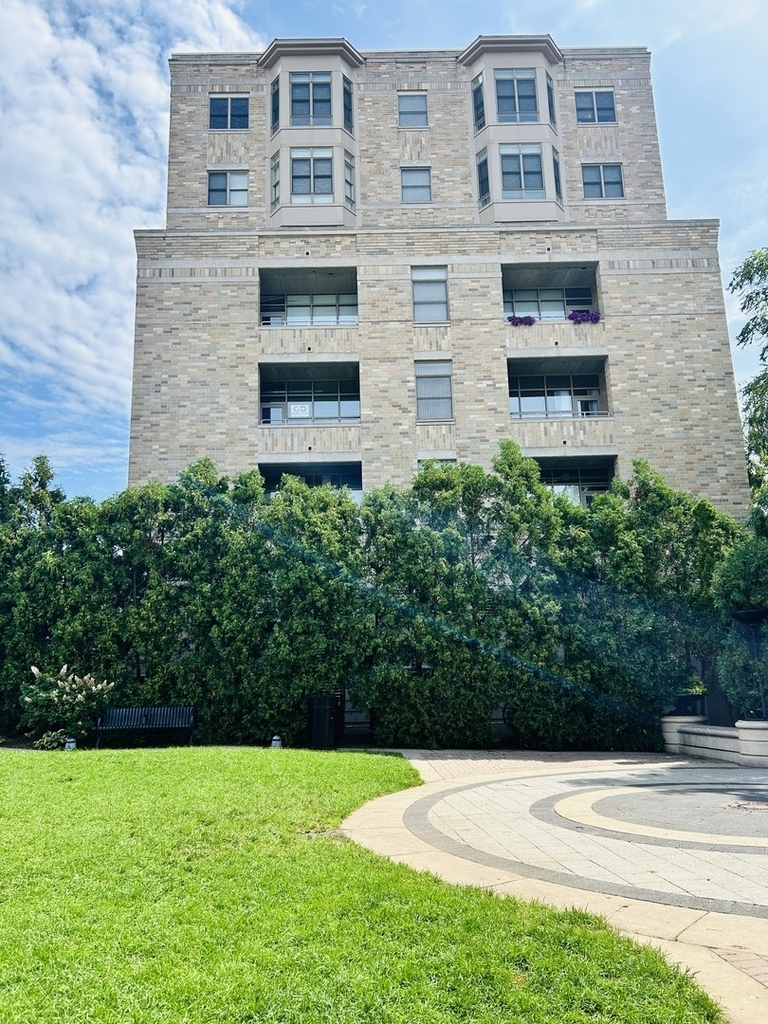10 S Dunton Avenue - Photo 0