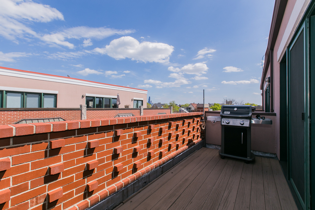 2005 N Hoyne Avenue - Photo 20