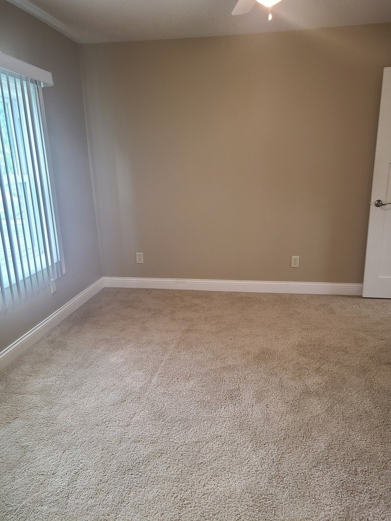 615 Green Street - Photo 12