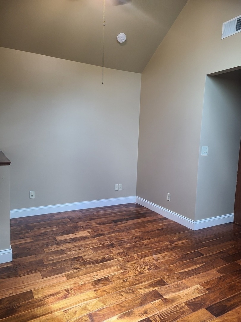 615 Green Street - Photo 14