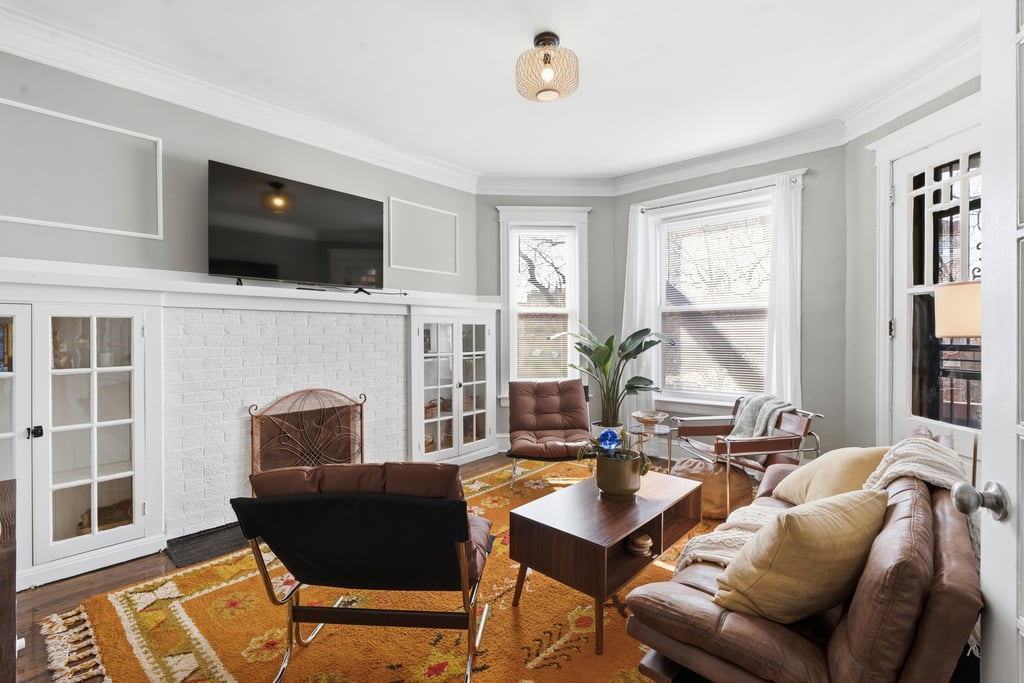 6239 S Ellis Avenue - Photo 2