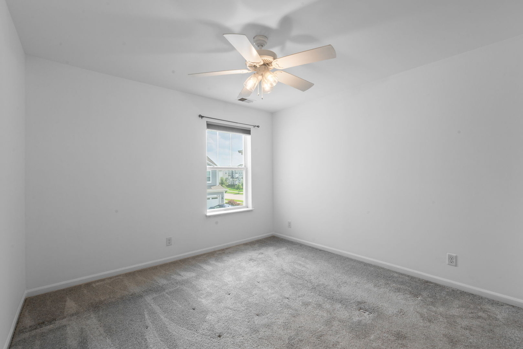 1024 Moraine Drive - Photo 12