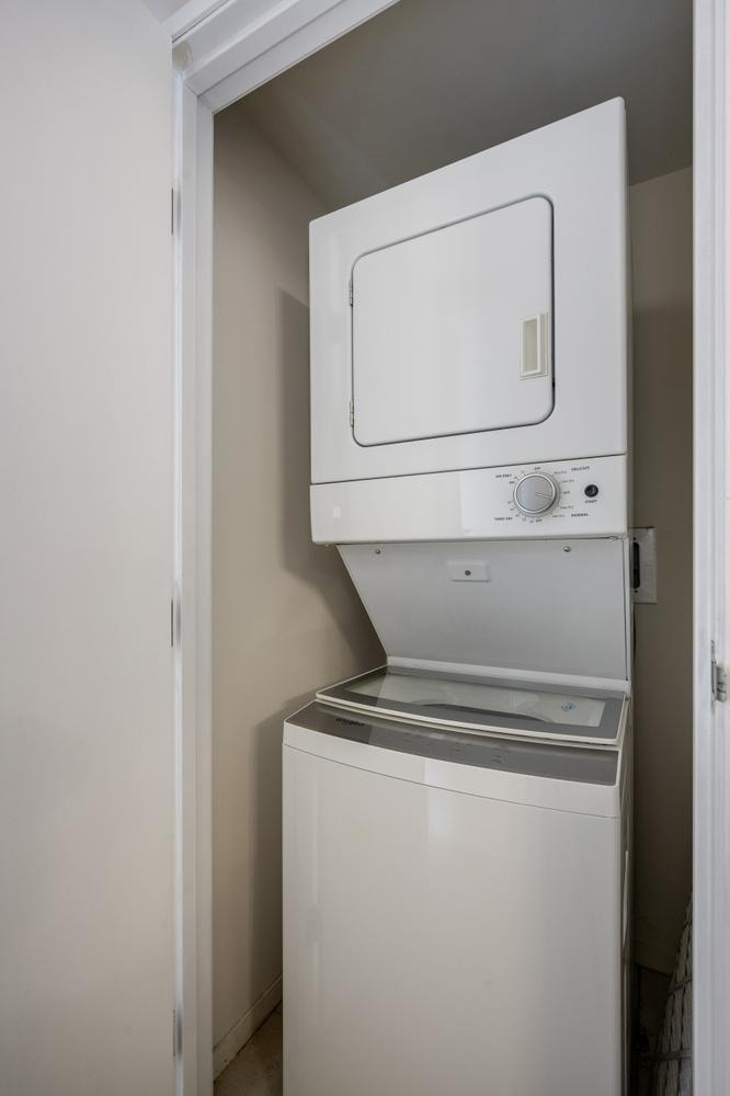 9715 Woods Drive - Photo 14