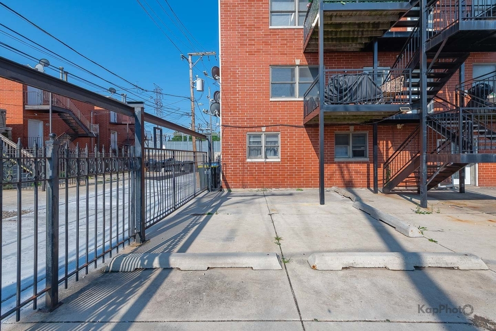 519 S Maplewood Avenue - Photo 26