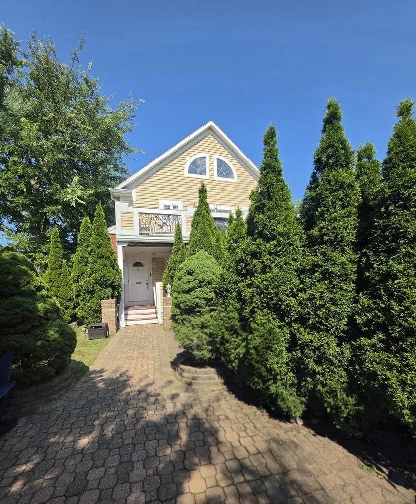 204 N Waukegan Road - Photo 1