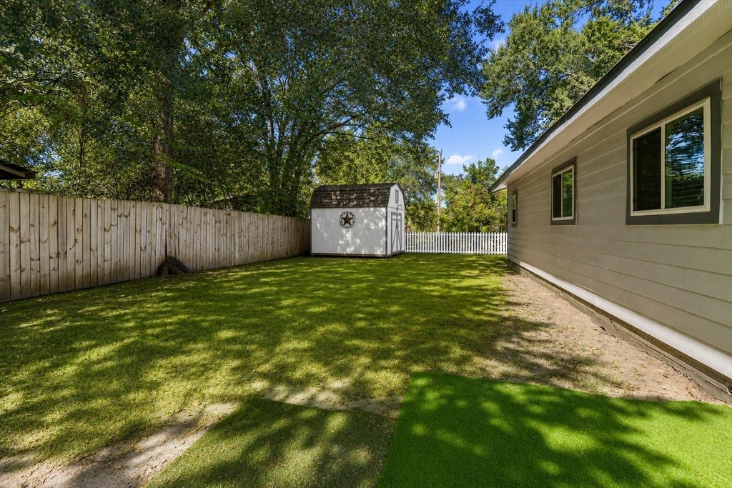 909 Stewart Street - Photo 27