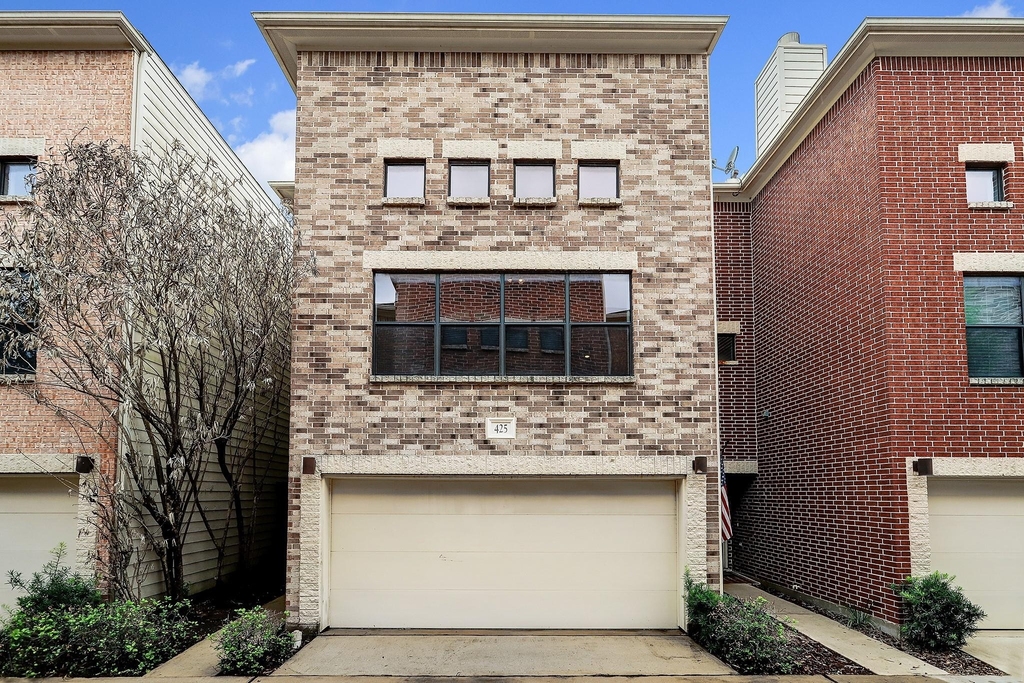 425 W 26th Street - Photo 1