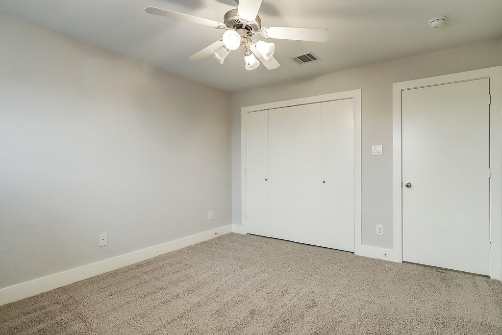 425 W 26th Street - Photo 24