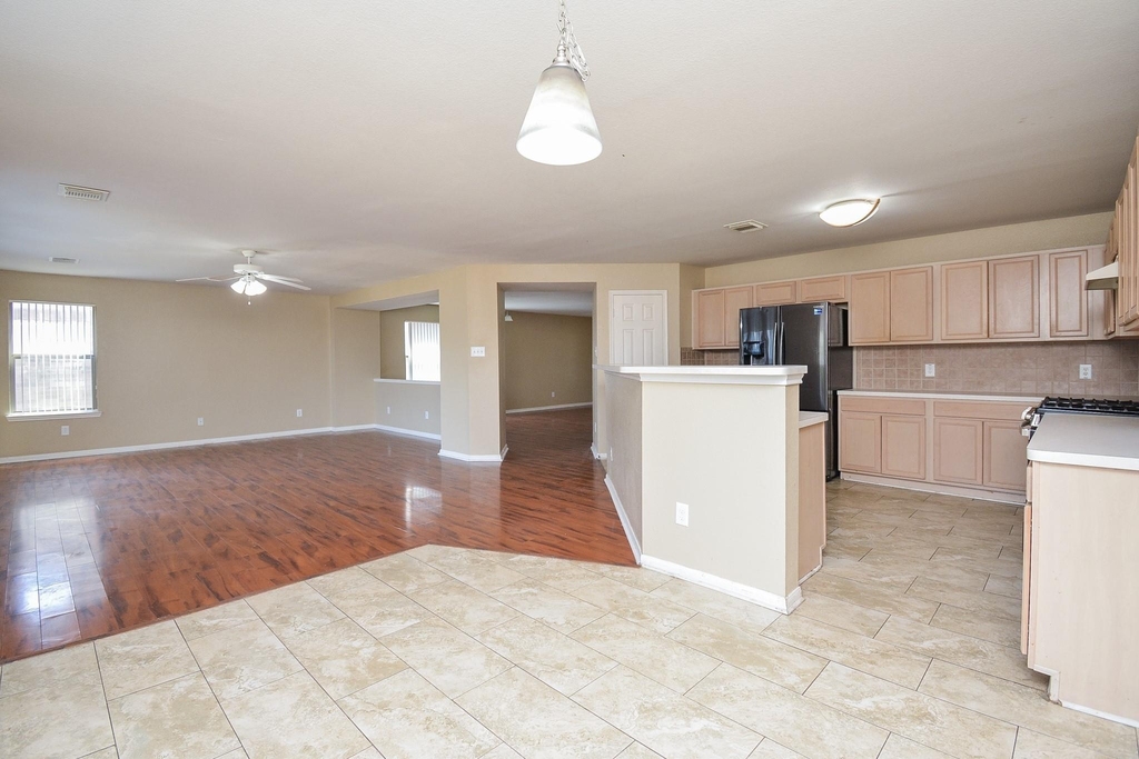 15426 Lynford Crest Drive - Photo 11