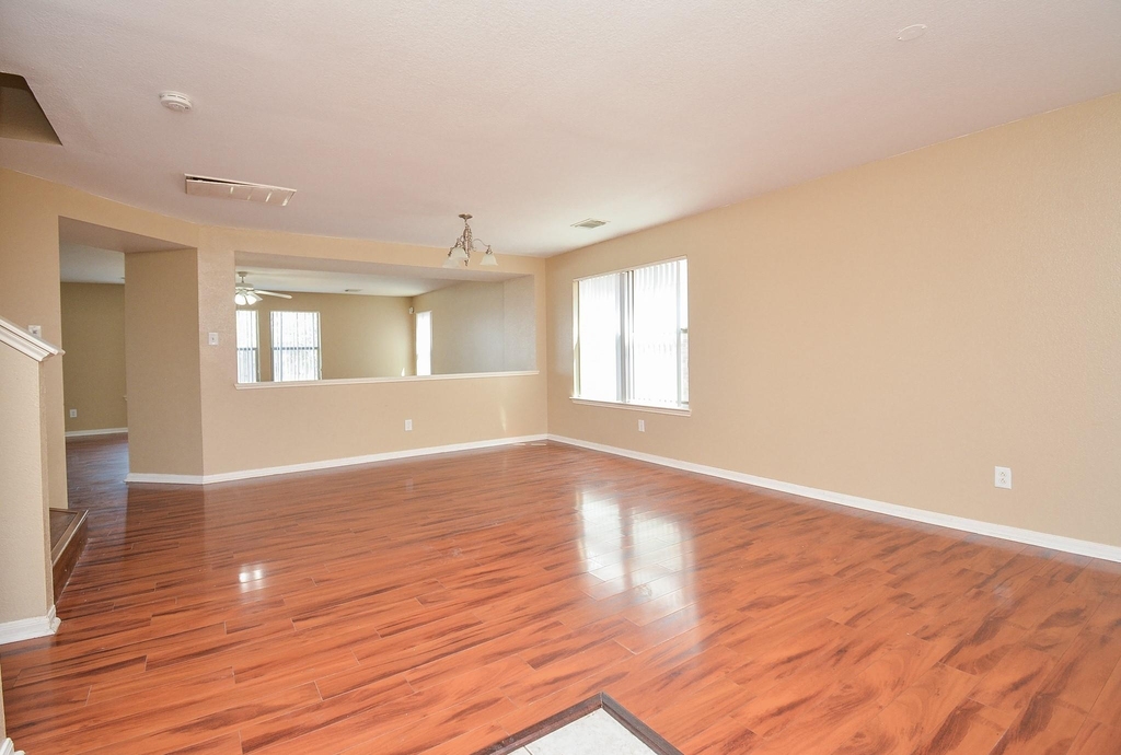 15426 Lynford Crest Drive - Photo 4