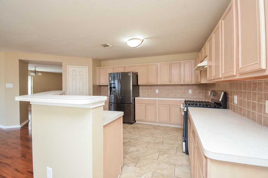 15426 Lynford Crest Drive - Photo 12