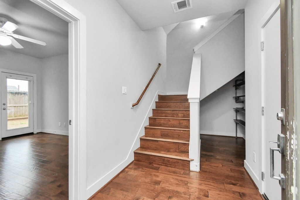 507 Gregg Street - Photo 1