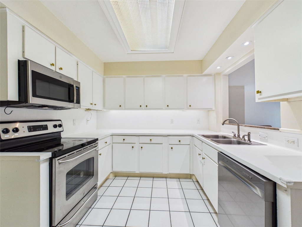 2719 Olympia Drive - Photo 29
