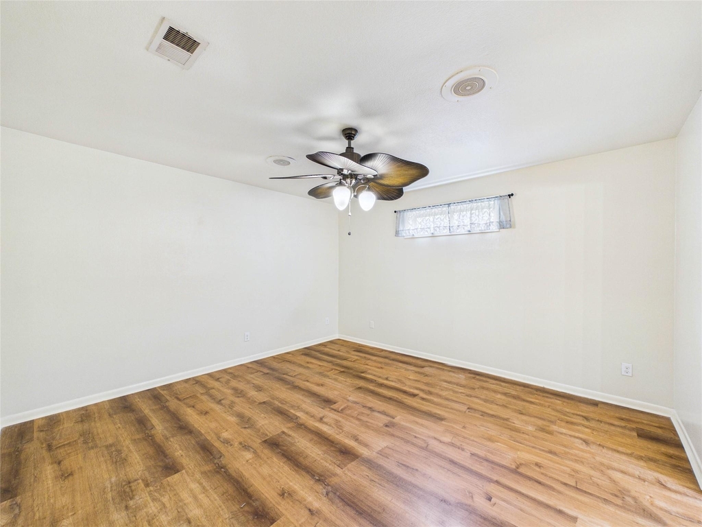 2719 Olympia Drive - Photo 33
