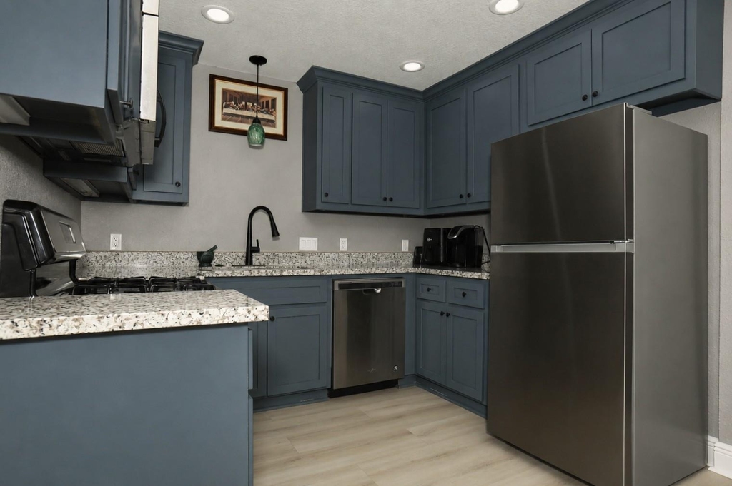 207 Jasmine Street - Photo 6