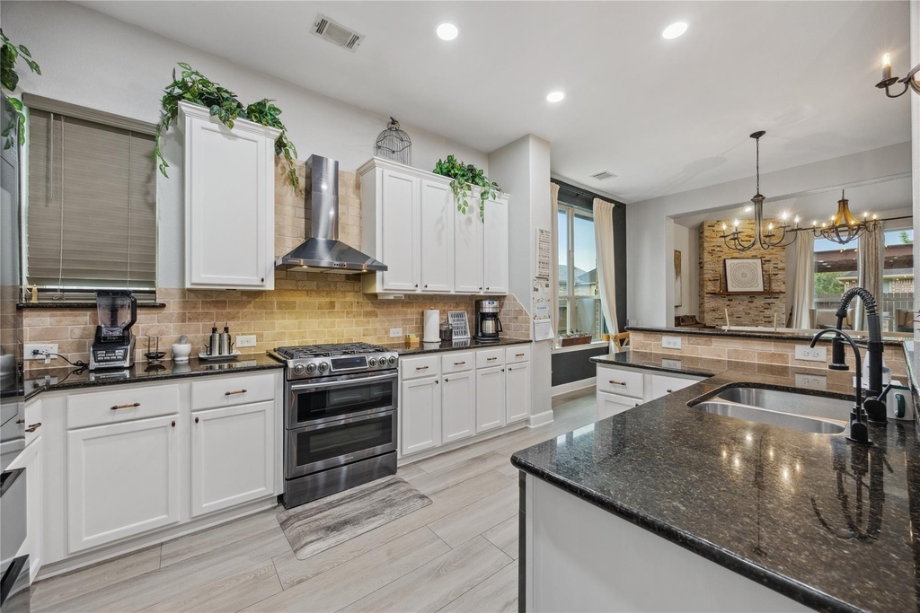 8146 Little Scarlet Street - Photo 6