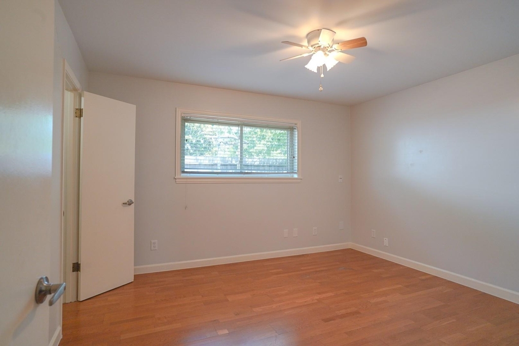 7914 Braes Meadow Drive - Photo 32