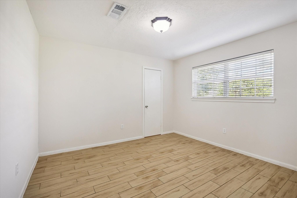 5942 Portal Drive - Photo 11