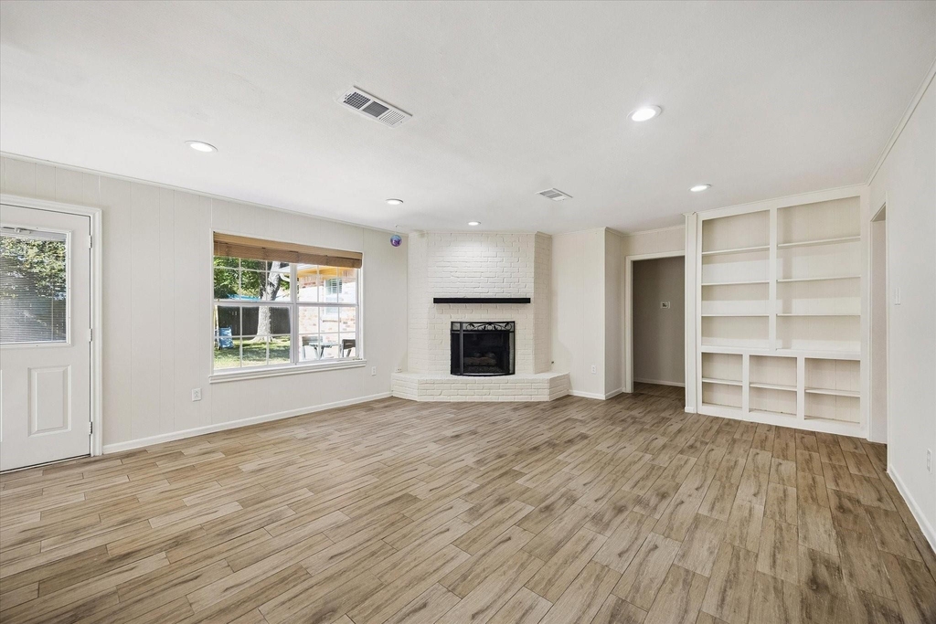5942 Portal Drive - Photo 3