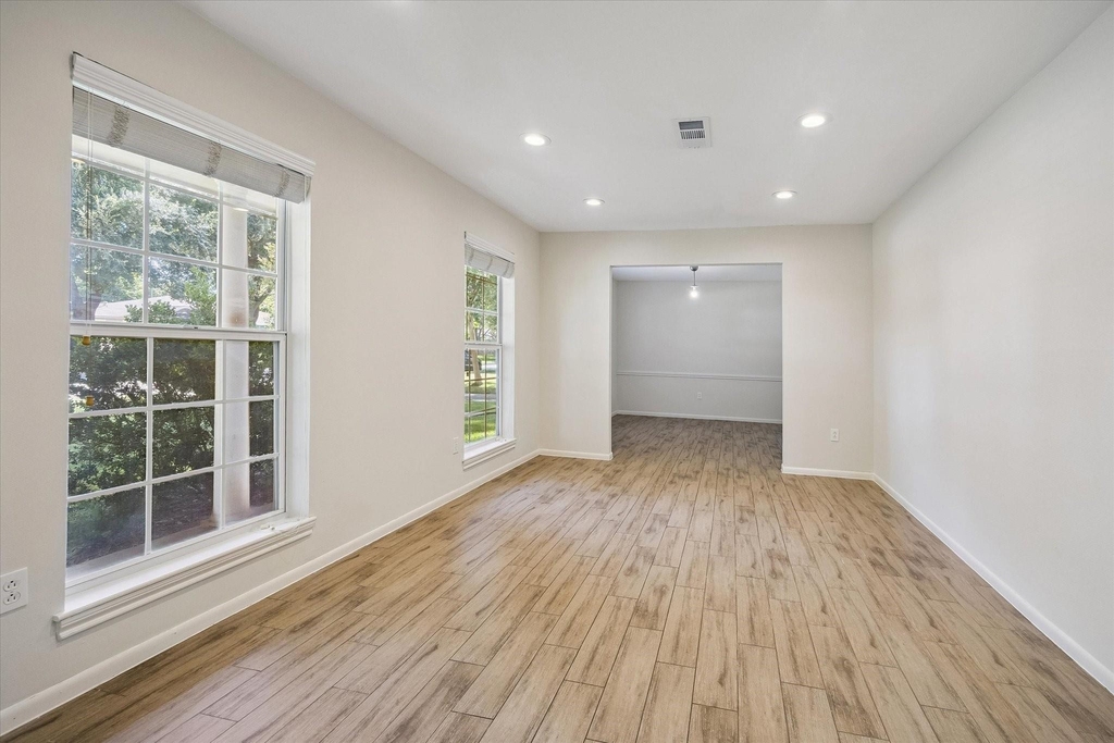 5942 Portal Drive - Photo 2