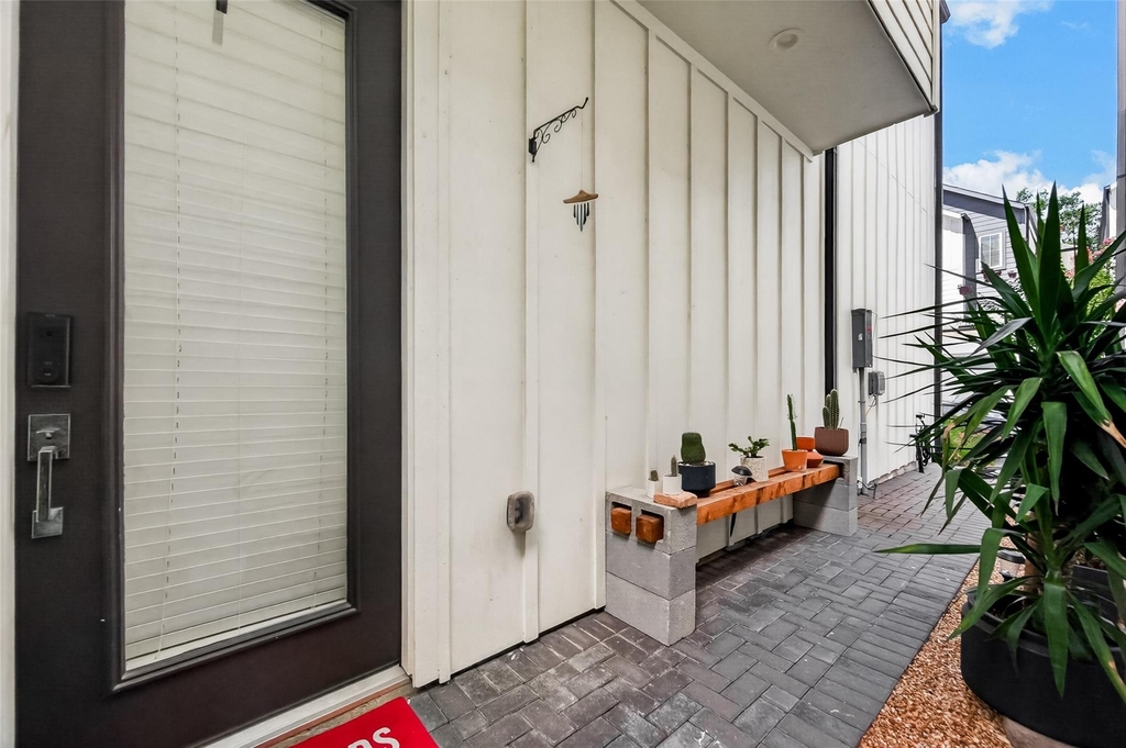 5912 Haring Lane - Photo 1