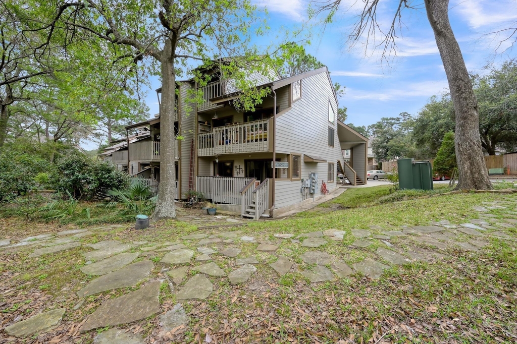 3900 Aspen Drive - Photo 3