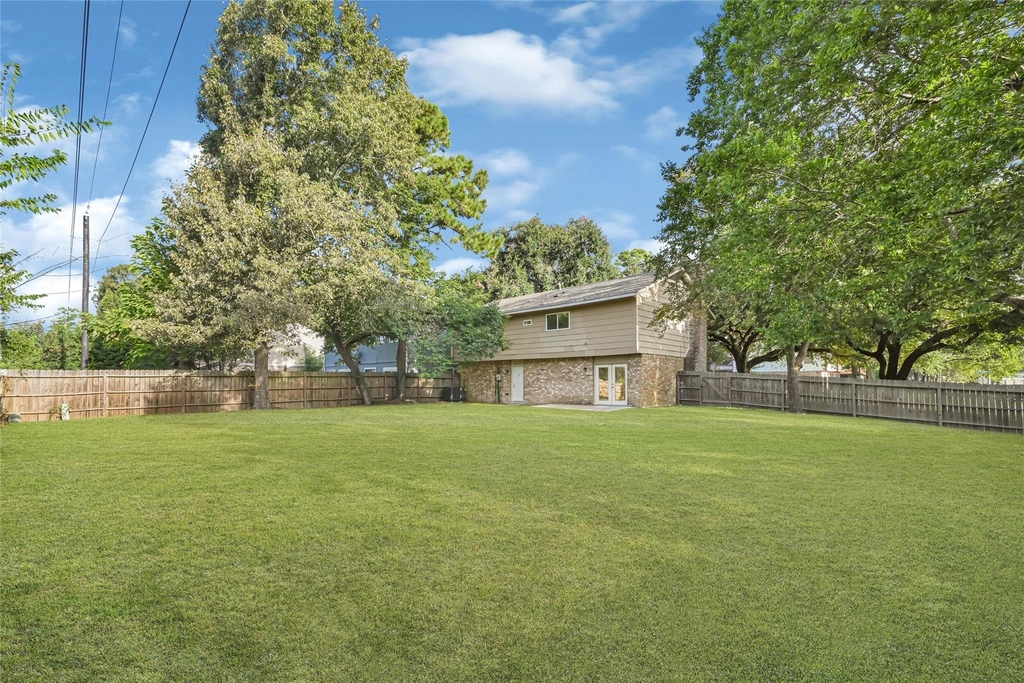 8610 Timber View Drive - Photo 3