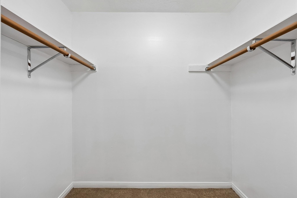 1605 Cypress Hollow Street - Photo 21