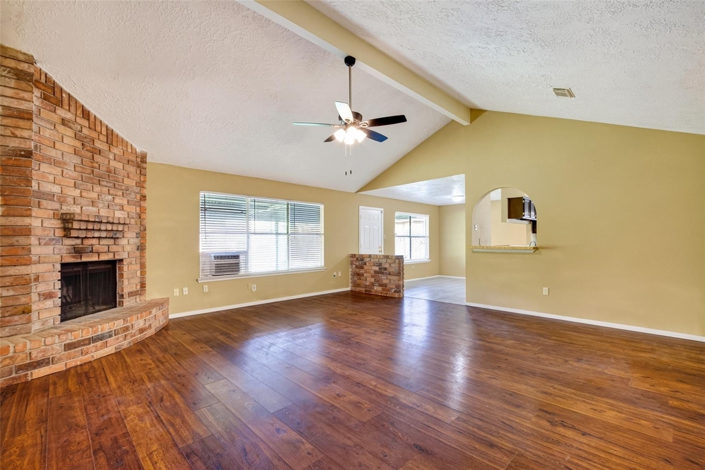 1379 Wrotham Lane - Photo 7
