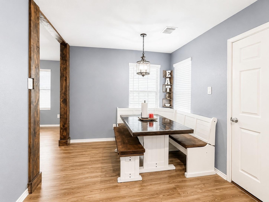 1310 Vincente Court - Photo 4
