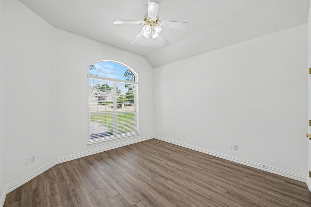 3334 Hemingway Drive - Photo 11