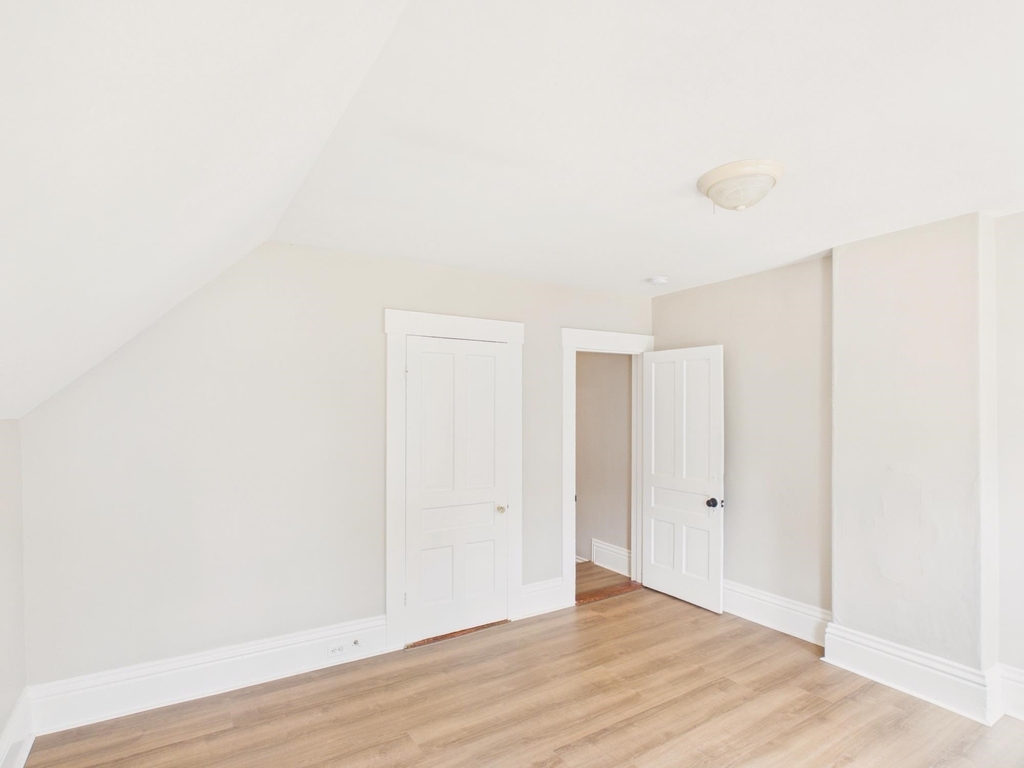 6 Waverly - Photo 23
