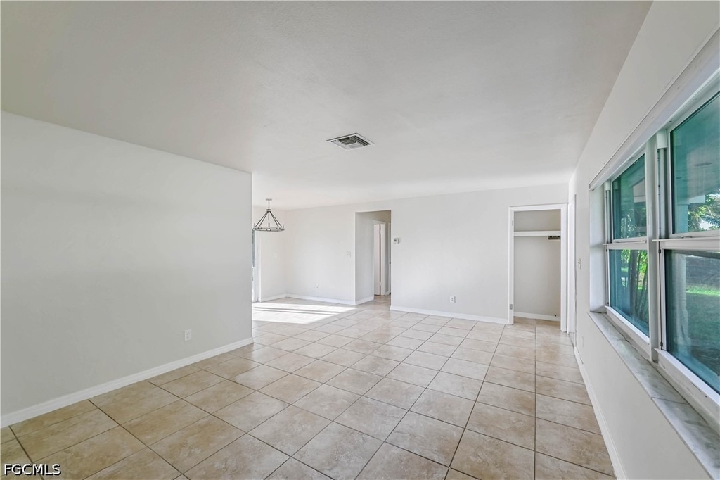 208 Norwich Avenue - Photo 8