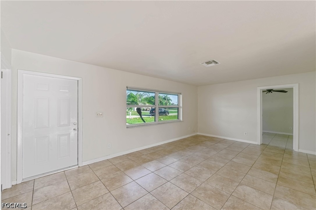 208 Norwich Avenue - Photo 7