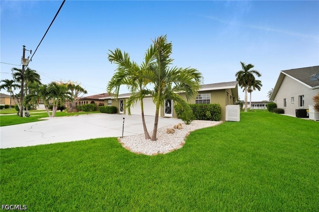 1207 Se 40th Terrace - Photo 2