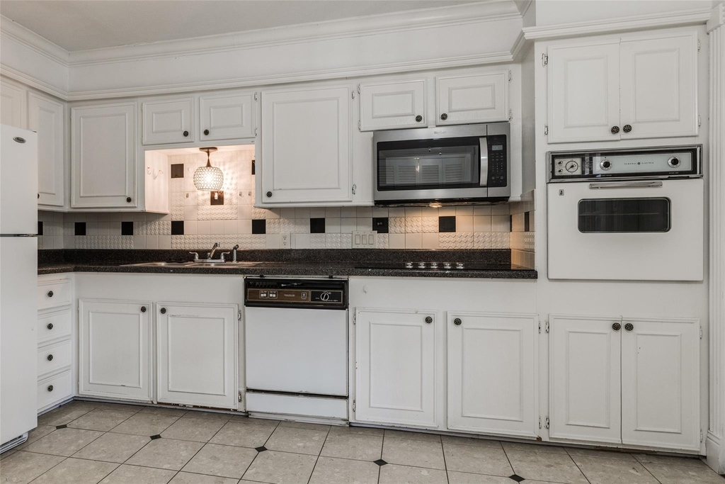 7225 Beechnut Street - Photo 14