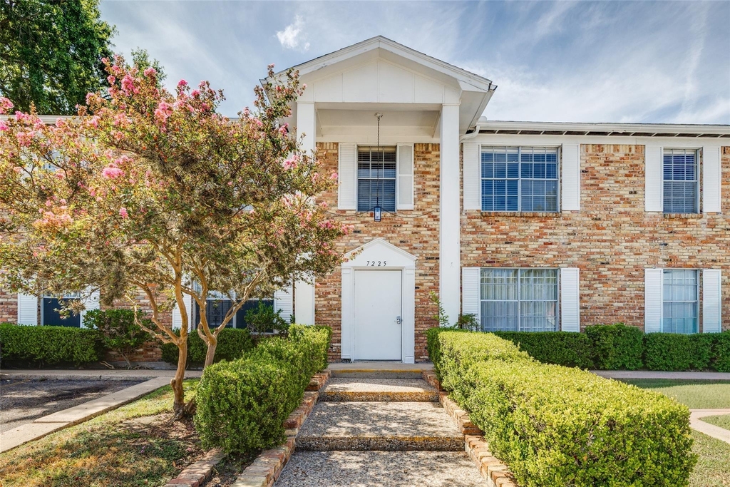 7225 Beechnut Street - Photo 1