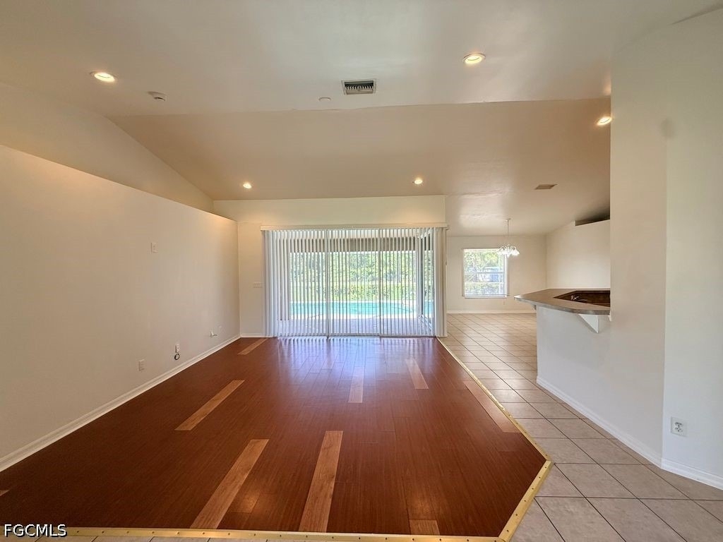 504 E 13th Street - Photo 4