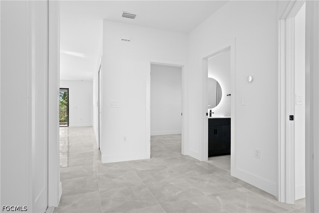 322 Loire Avenue S - Photo 3