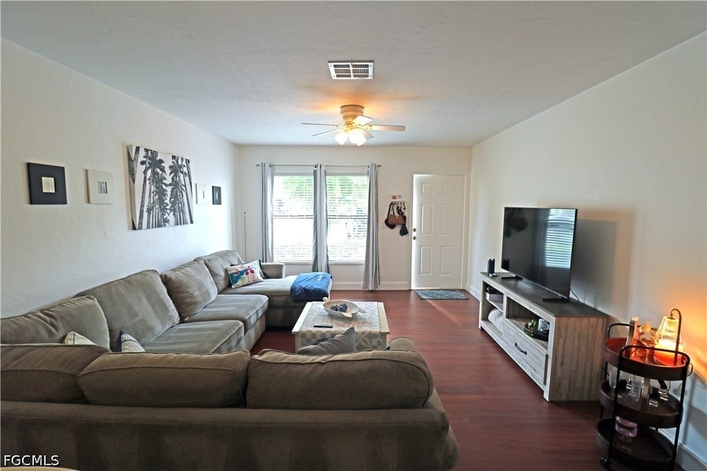 9639 Eaton Gardens Lane - Photo 3