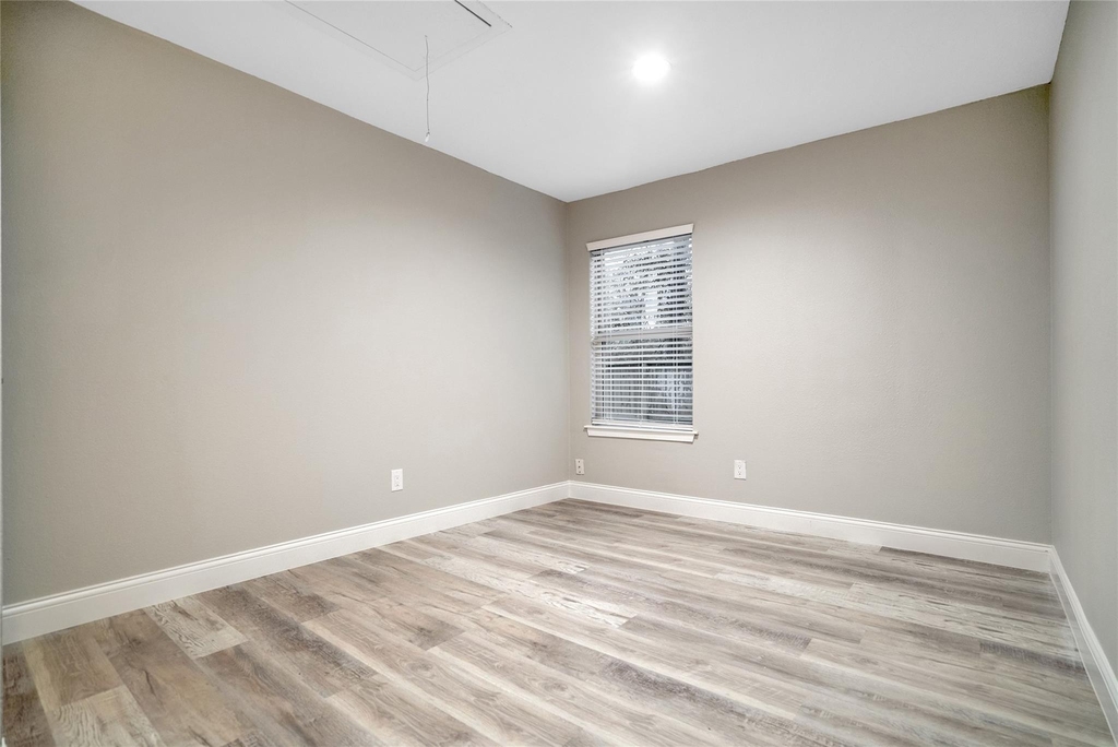 1314 E Red Cedar Circle - Photo 15
