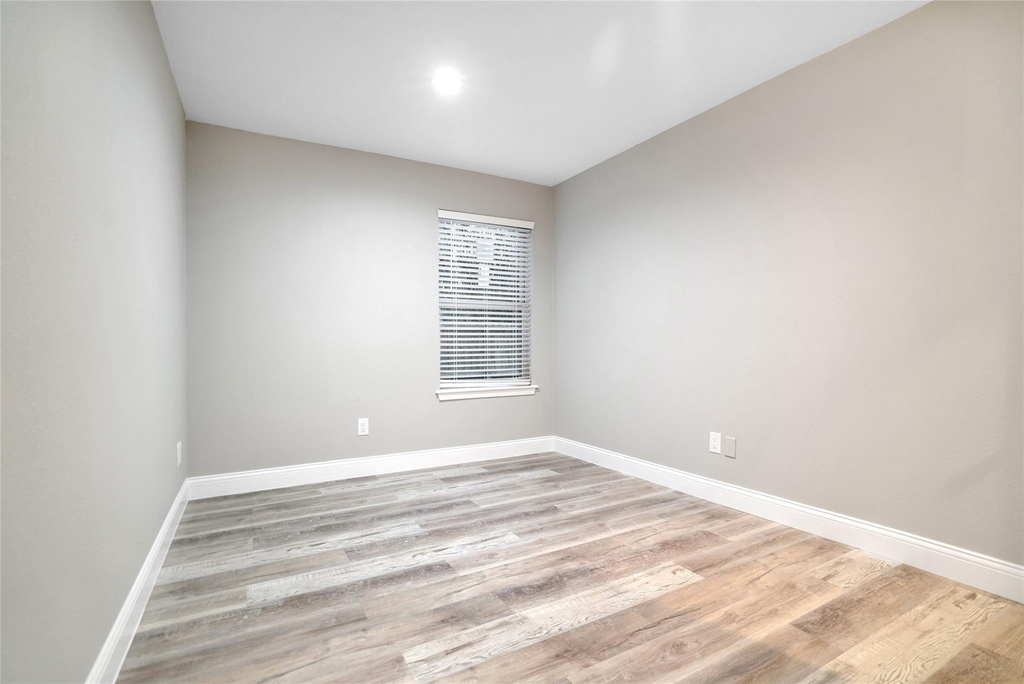 1314 E Red Cedar Circle - Photo 17