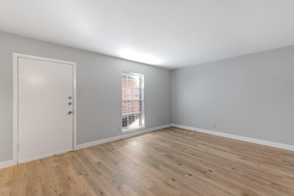 9029 Gaylord Drive - Photo 3