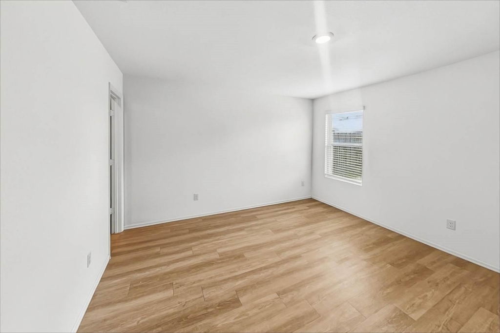 22276 Stoney Ravine Drive - Photo 8