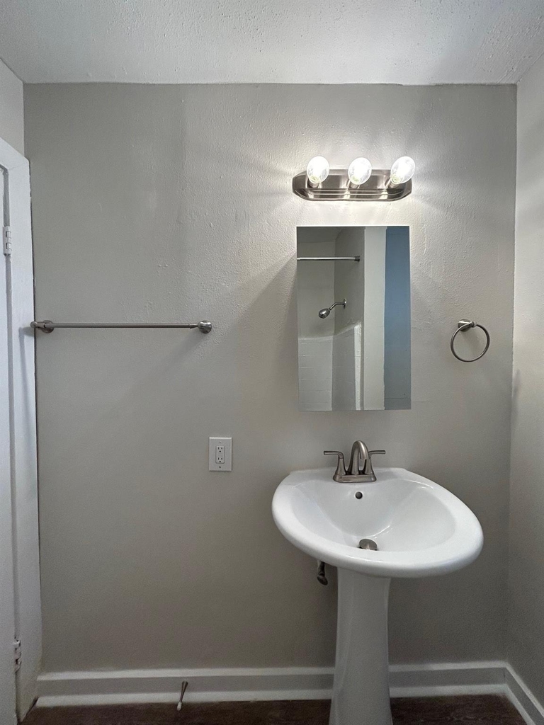 5415 Scott Street - Photo 22