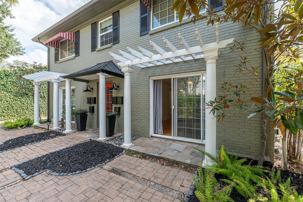 210 Emerson Street - Photo 9