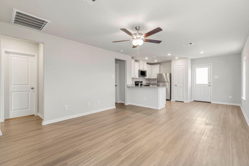 6425 Winter Elm Street - Photo 2