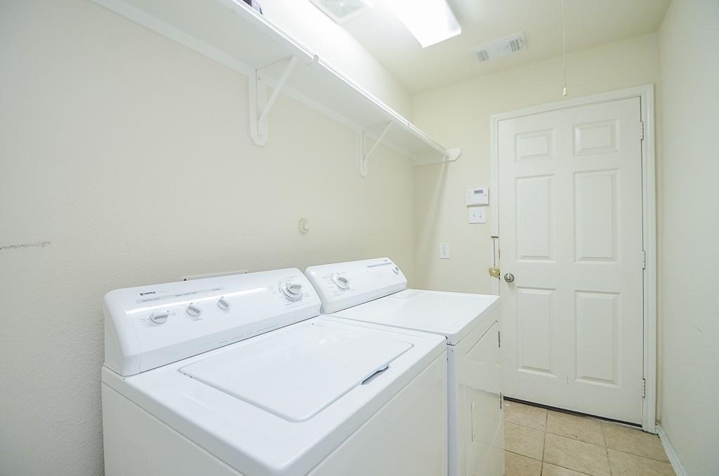 7306 Cypress Prairie Drive - Photo 5