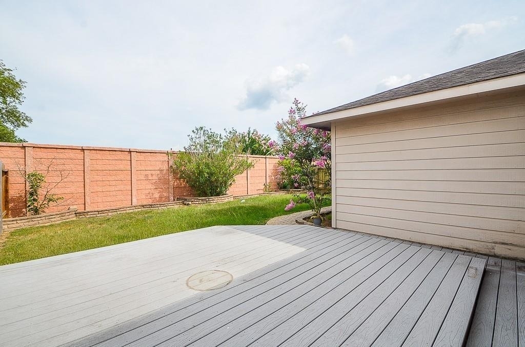 7306 Cypress Prairie Drive - Photo 4